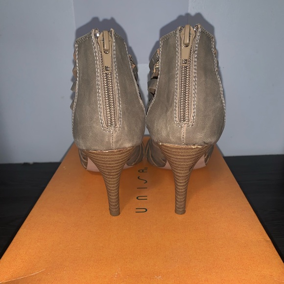 Attitude Heeled Sandals with Gold and Rhinestone Accents - Picture 3 of 3